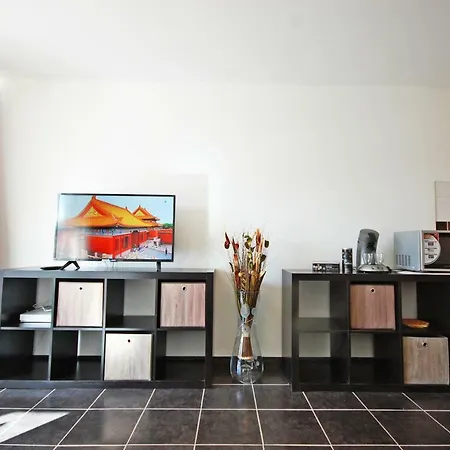 Apartment Grand La Presqu'ile 2 *